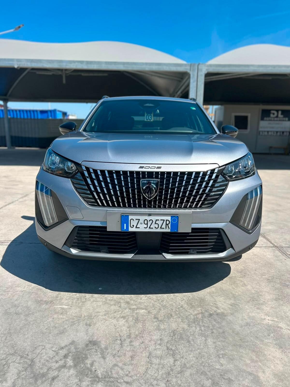 Peugeot 2008 Hybrid 145 e-DCS6 Allure