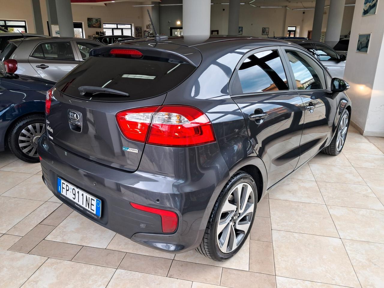 Kia Rio 1.4 CRDi 5p. Cool Collection