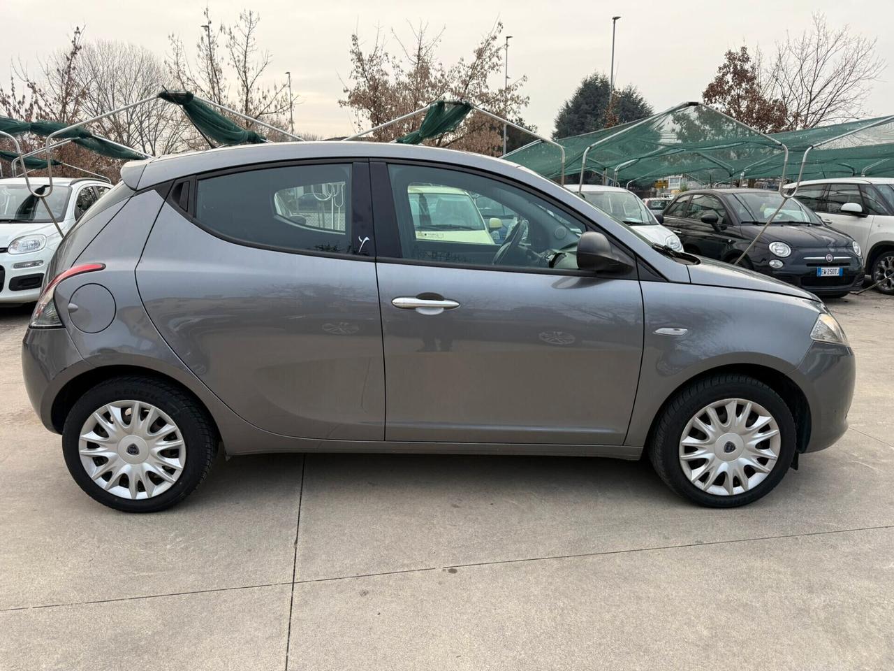 Lancia Ypsilon 1.2 BENZINA 5P UNICO-PROPR