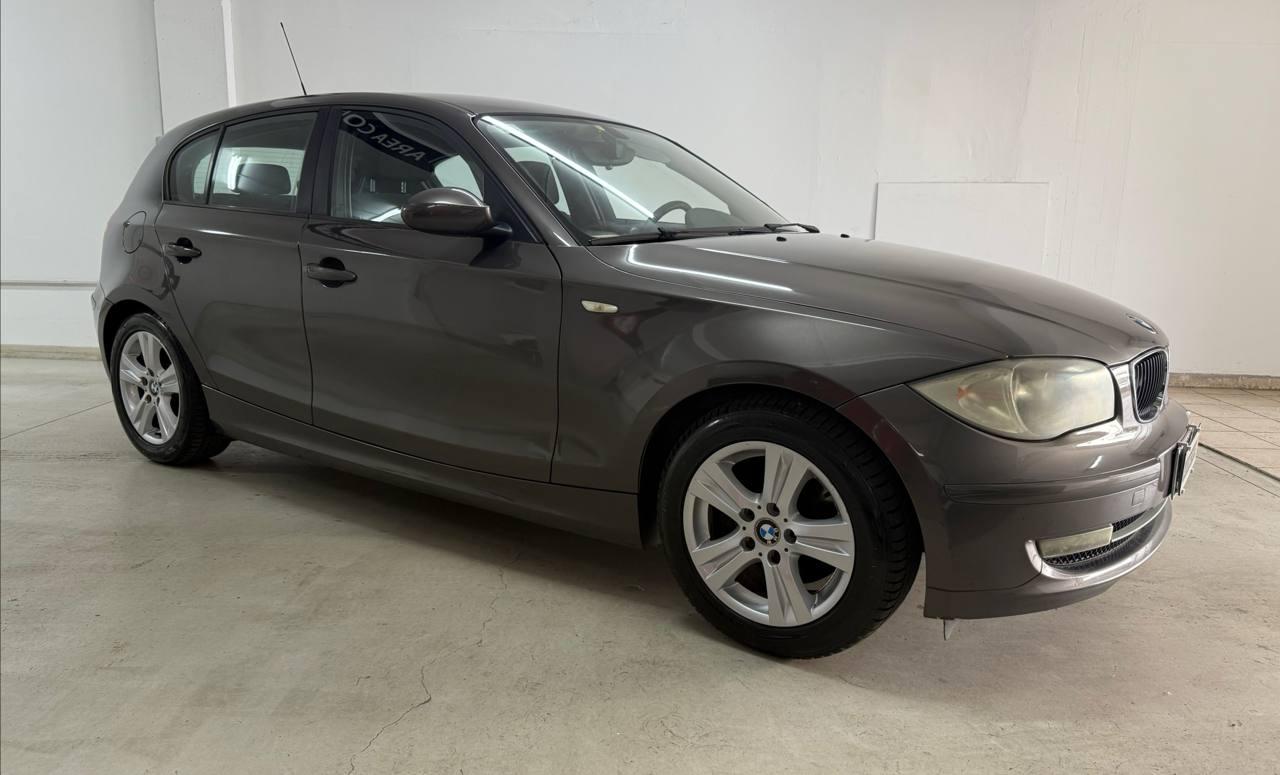 BMW Serie 1 (E87) 118d cat 5 porte Futura...