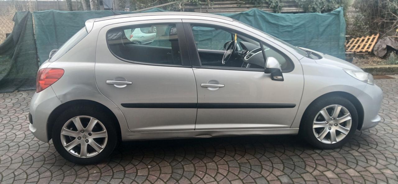 Peugeot 207 1.6 HDi neopatentati