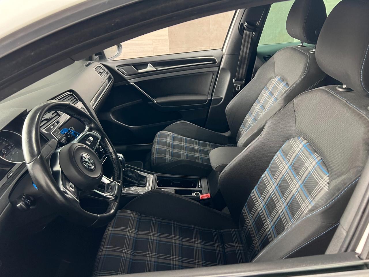 Volkswagen Golf GTE 1.4 TSI DSG 5p. Plug-In-Hybrid