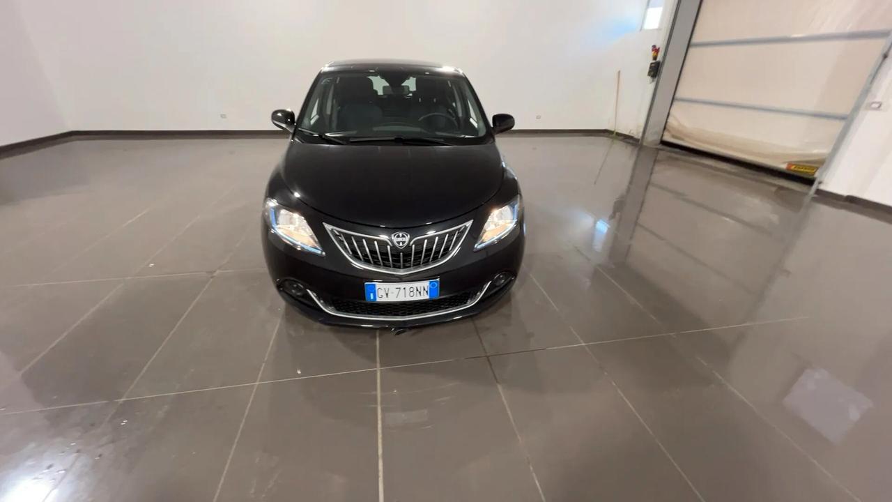 Lancia Ypsilon 1.0 FireFly 5 porte S&S Hybrid Platino