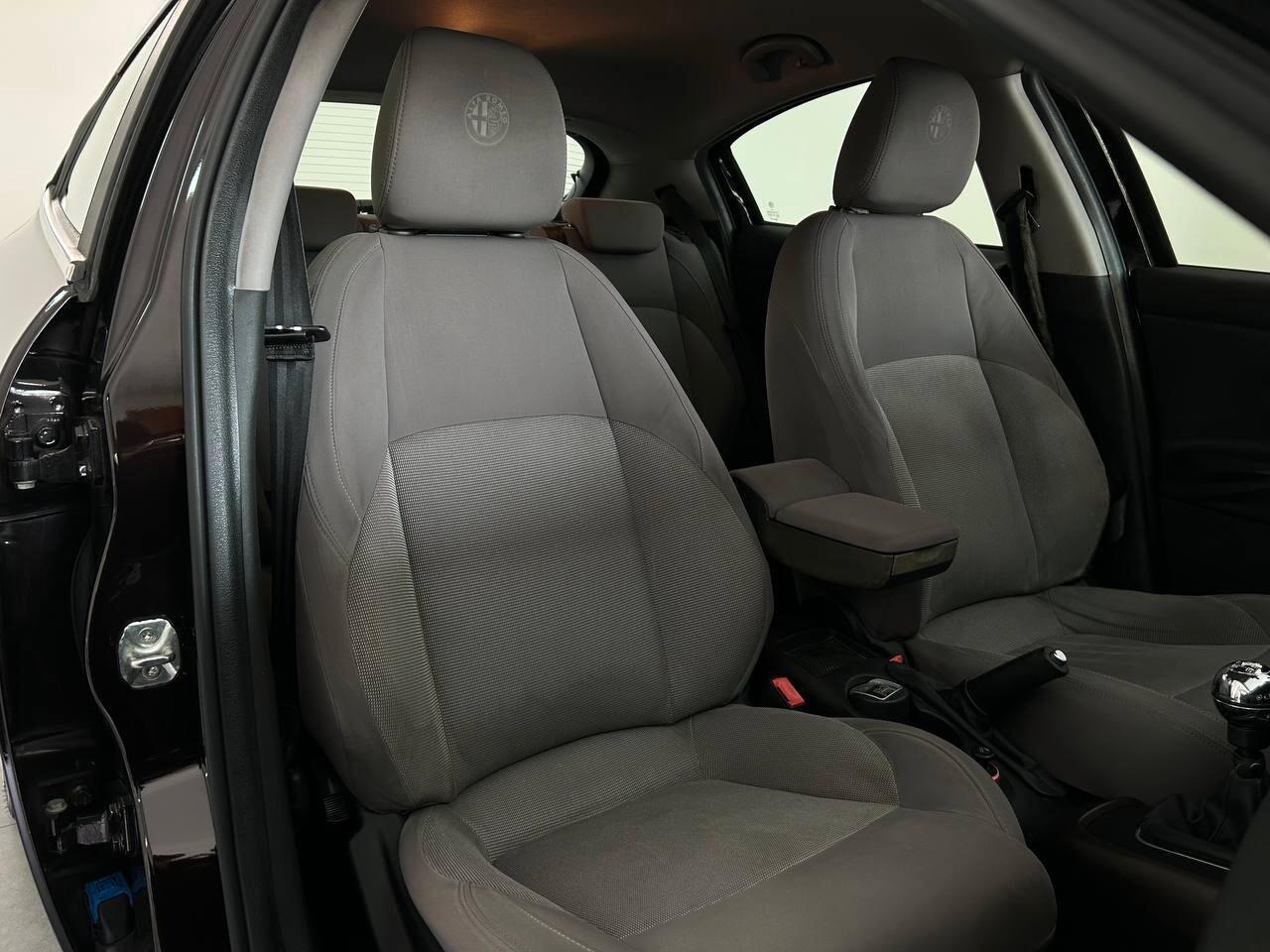 Alfa Romeo Giulietta 1.6 JTDm-2 105 CV Distinctive