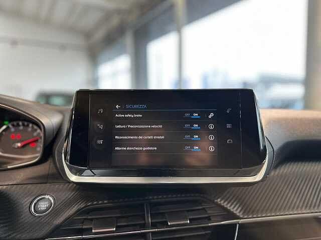 Peugeot 2008 PureTech 100 S&S Allure