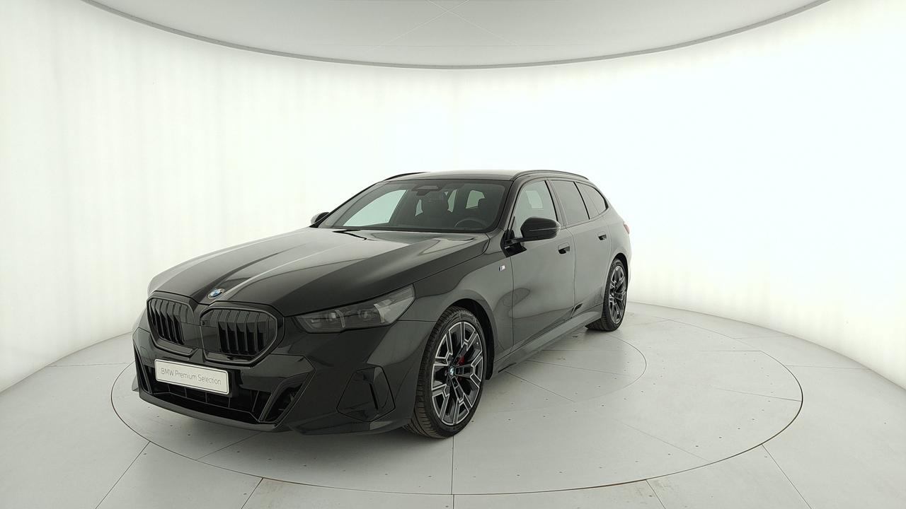 BMW Serie 5 G61 2024 Touring - 520d Touring 48V xdrive MSport auto