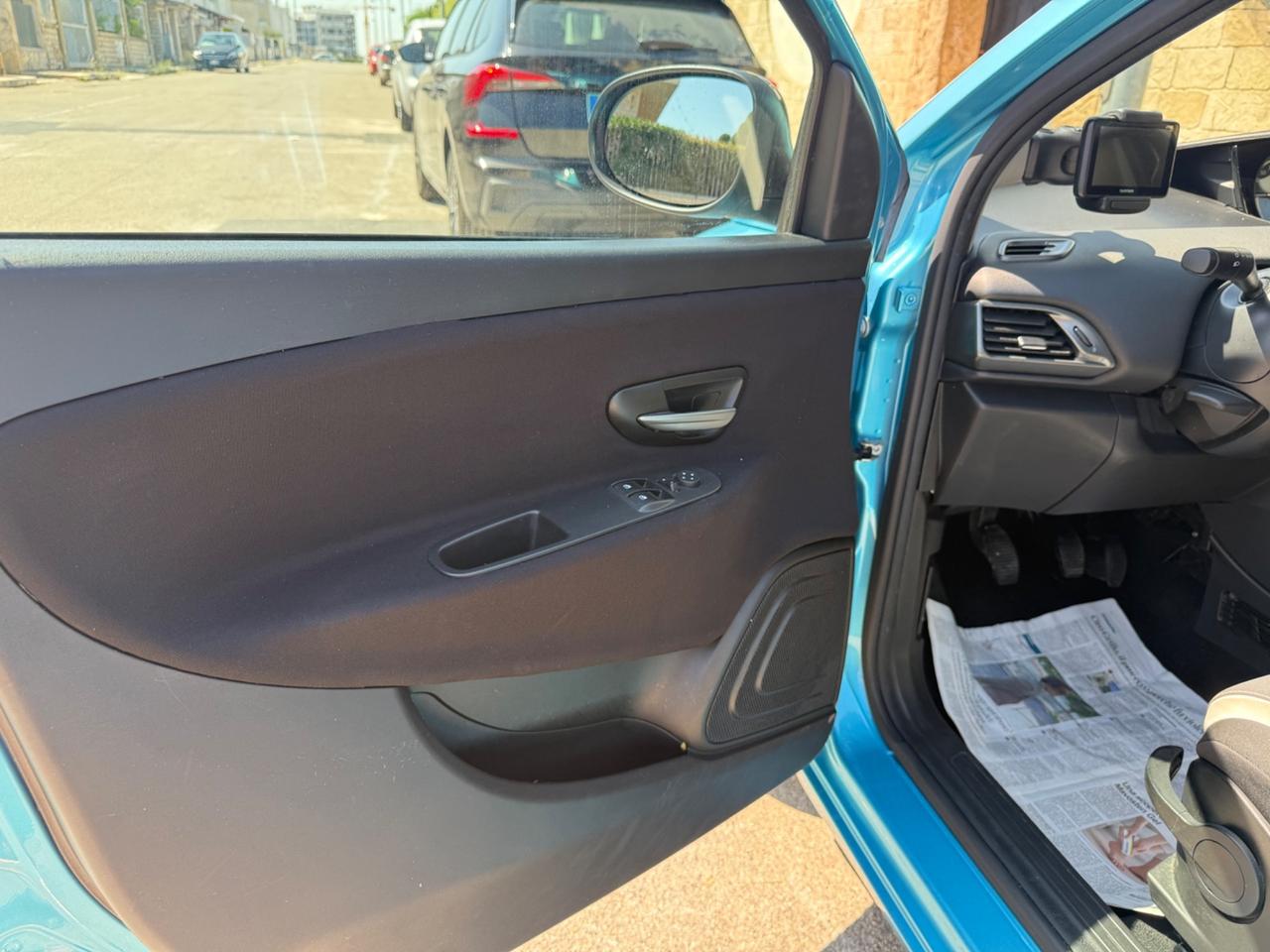 Lancia Ypsilon 1.2 69 CV 5 porte GPL Ecochic Gold