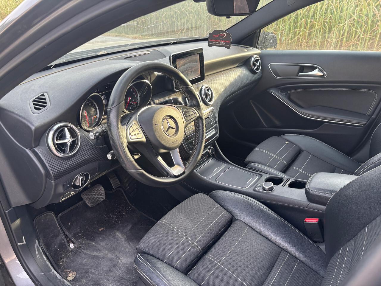 Mercedes-benz A 180 d Automatic Business