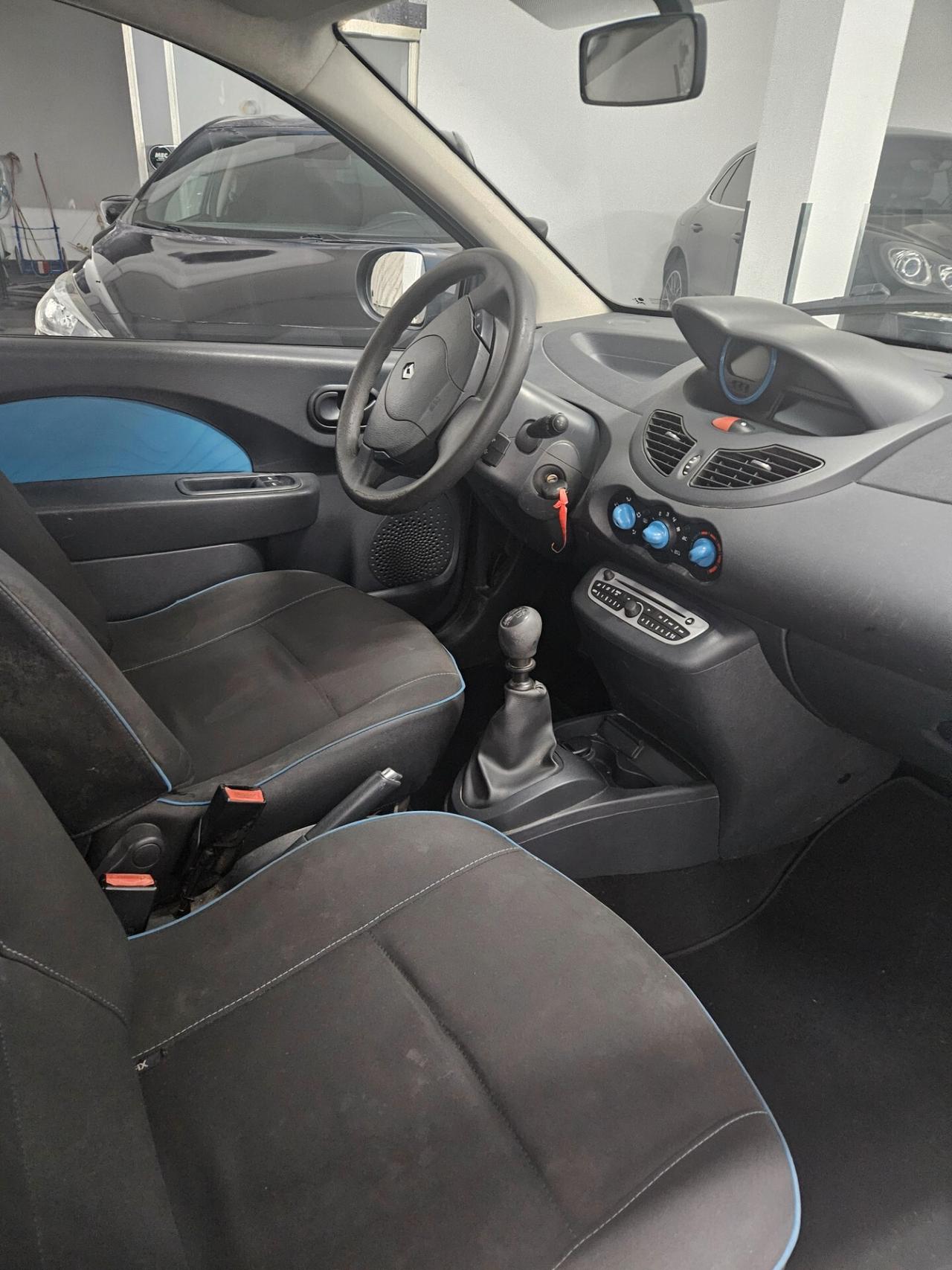Renault Twingo 1.2 16V Wave