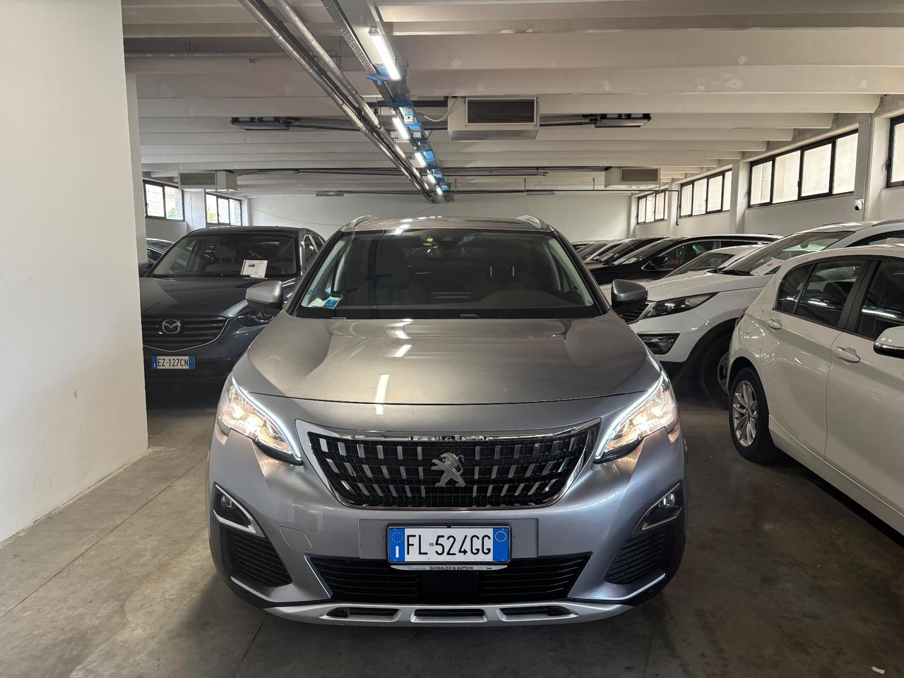 Peugeot 3008 1.2 BENZINA S&S Allure