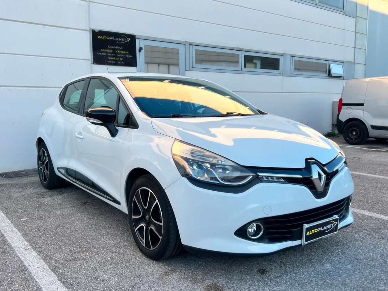 Renault Clio 1.2 75CV 5 porte Wave