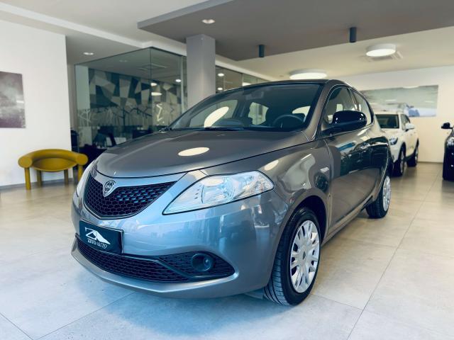 Lancia Ypsilon 1.2 Gold