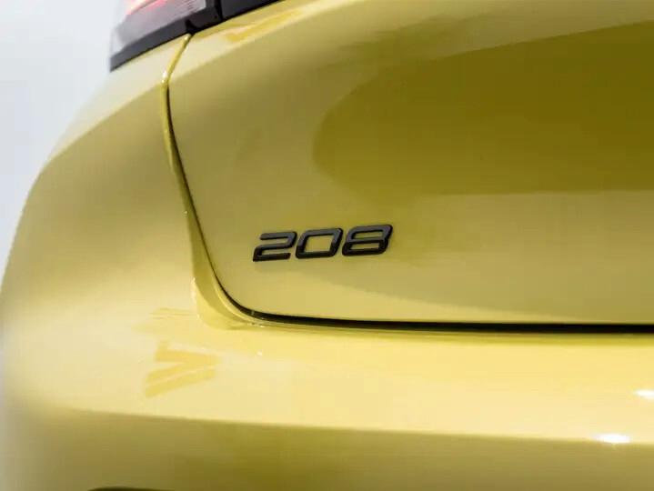 Peugeot 208 Hybrid 145 e-DCS6 Allure