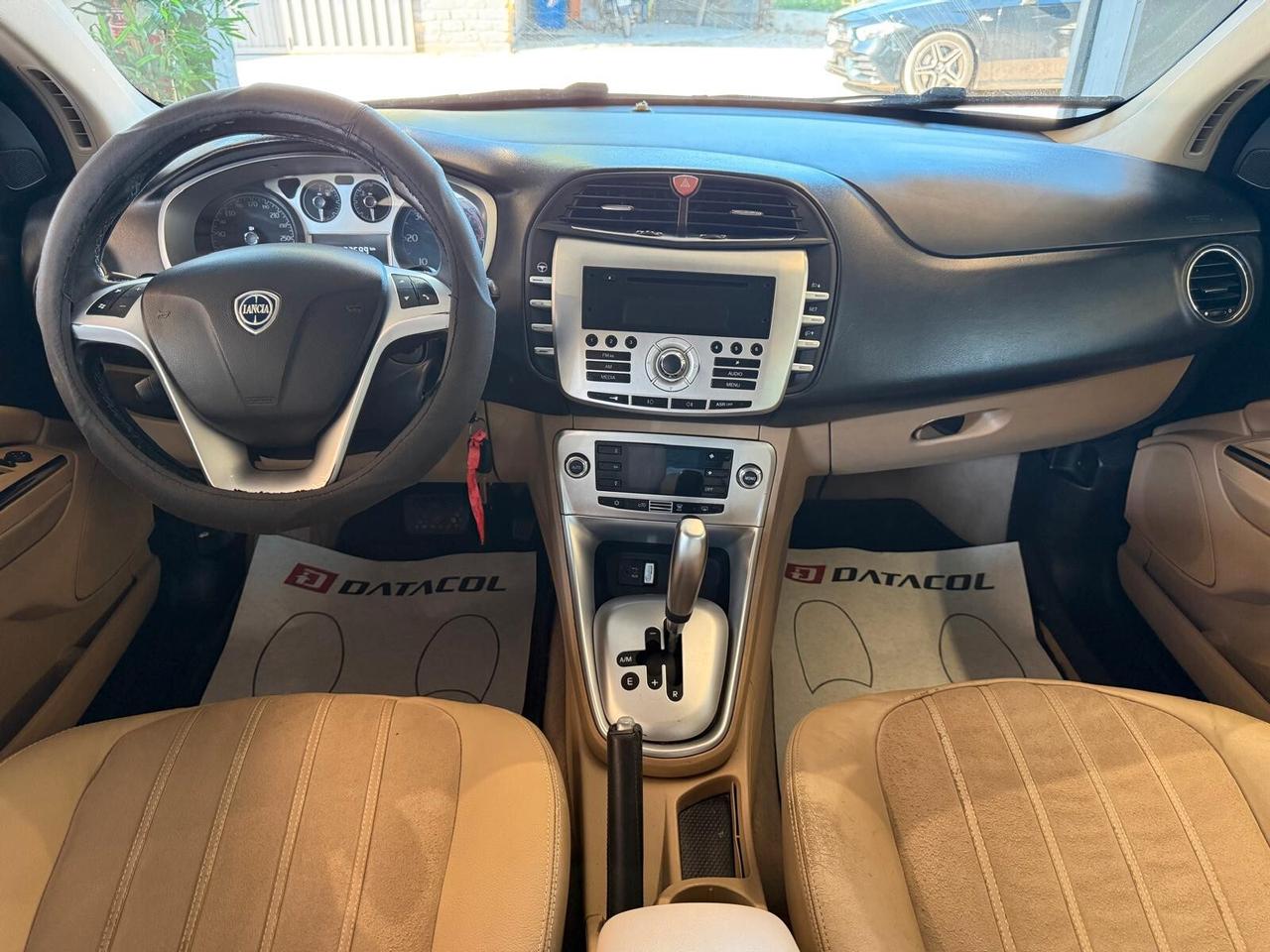 Lancia Delta 1.6 MJT DPF 105 CV Silver