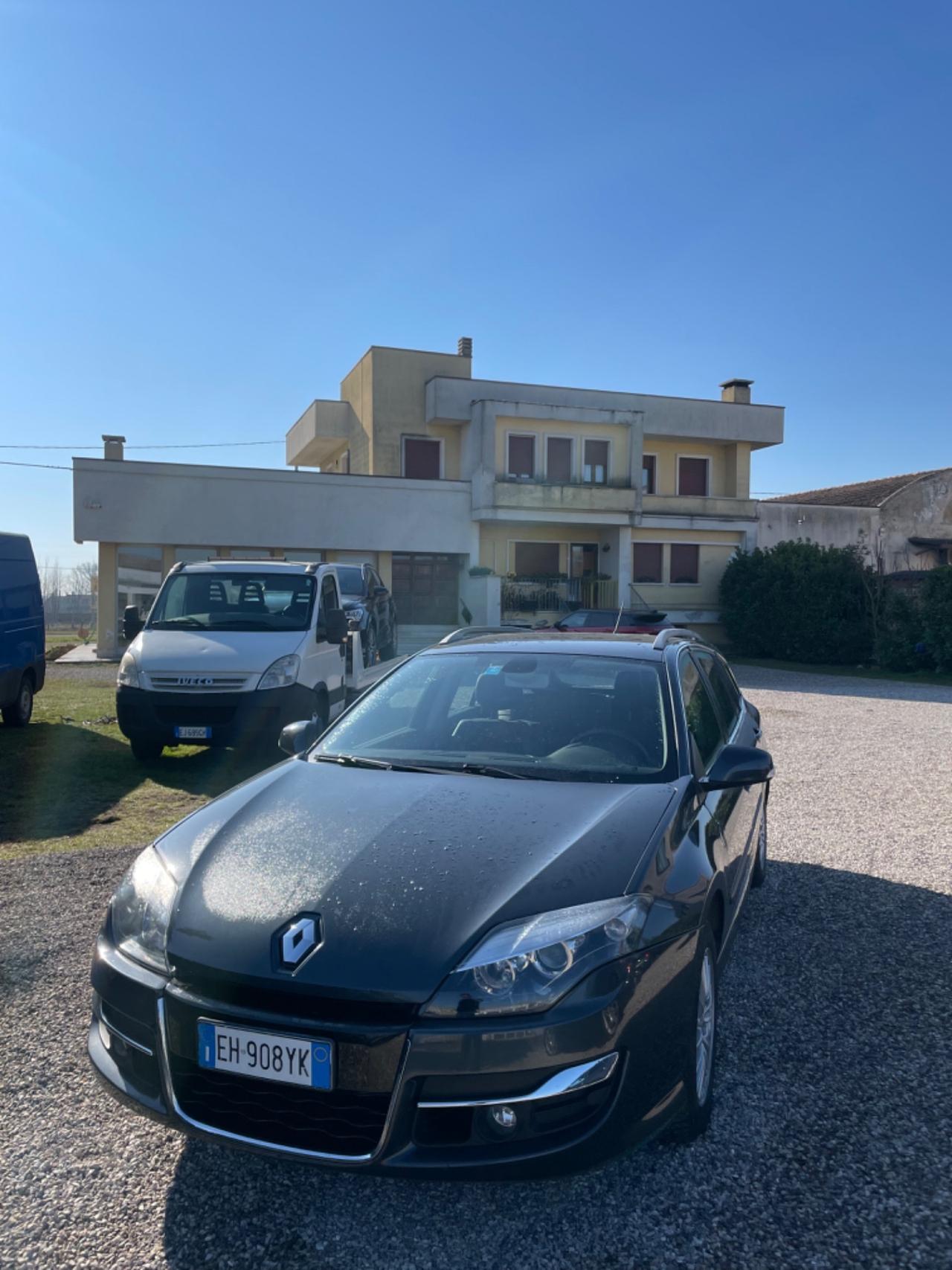 Renault Laguna 2.0 dCi 150CV SporTour Nav
