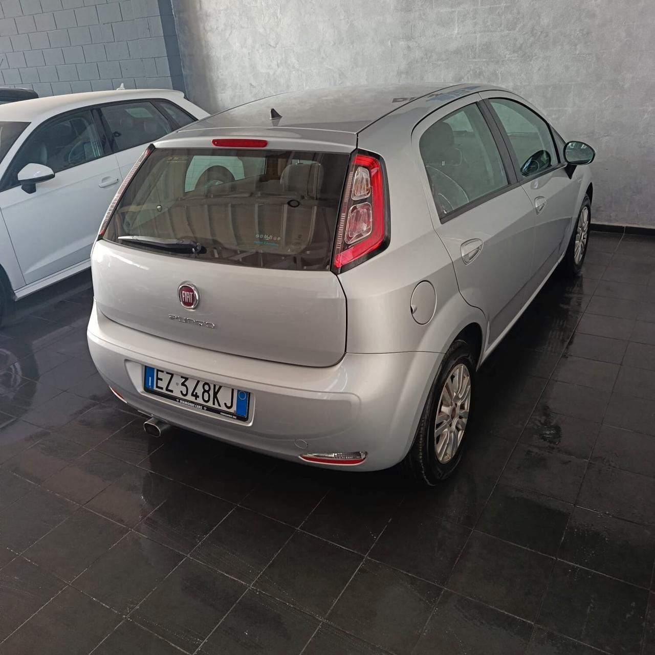 Fiat Punto 0.9 BENZINA LOUNGE