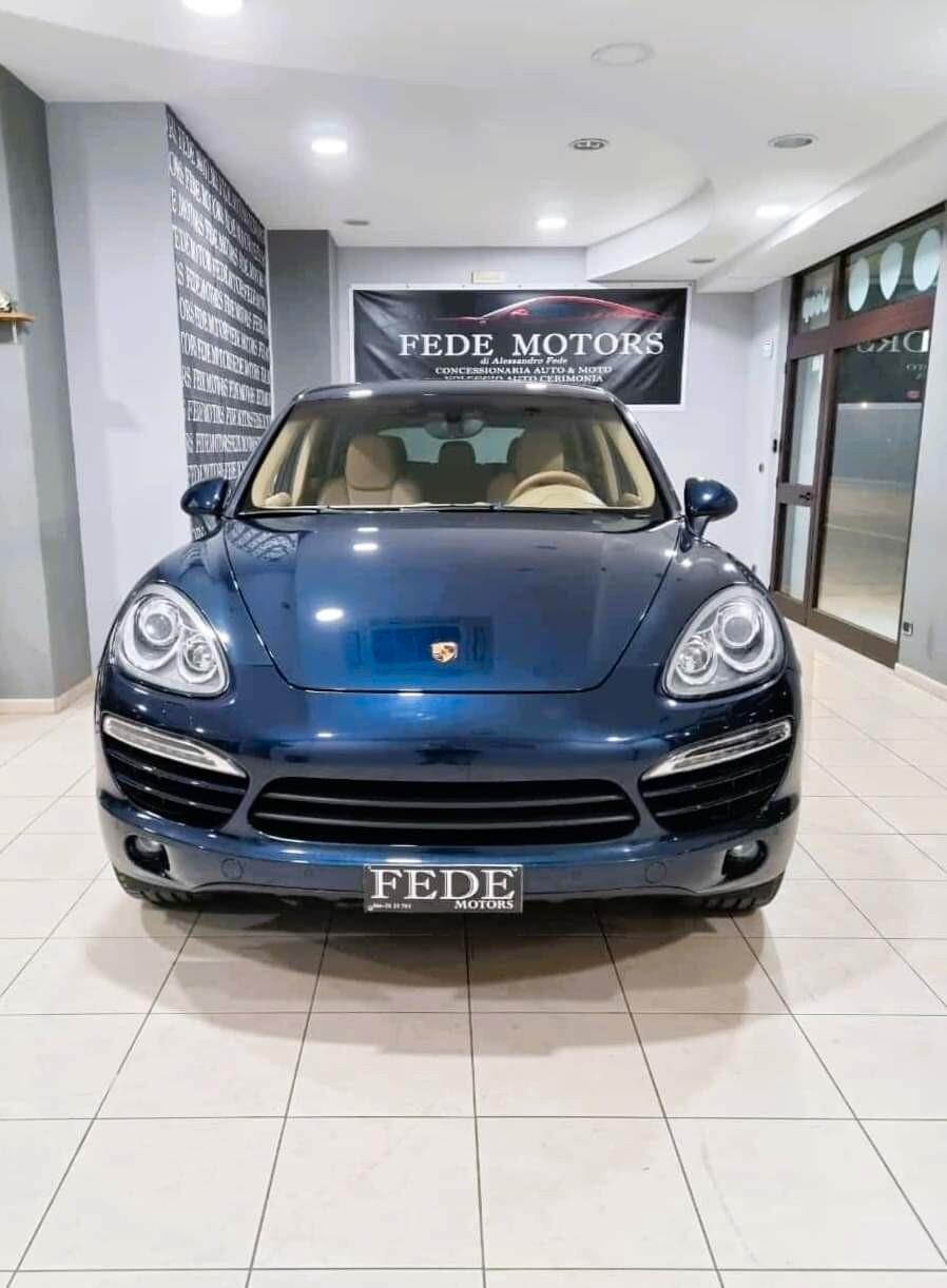 Porsche Cayenne 3.0 245cv