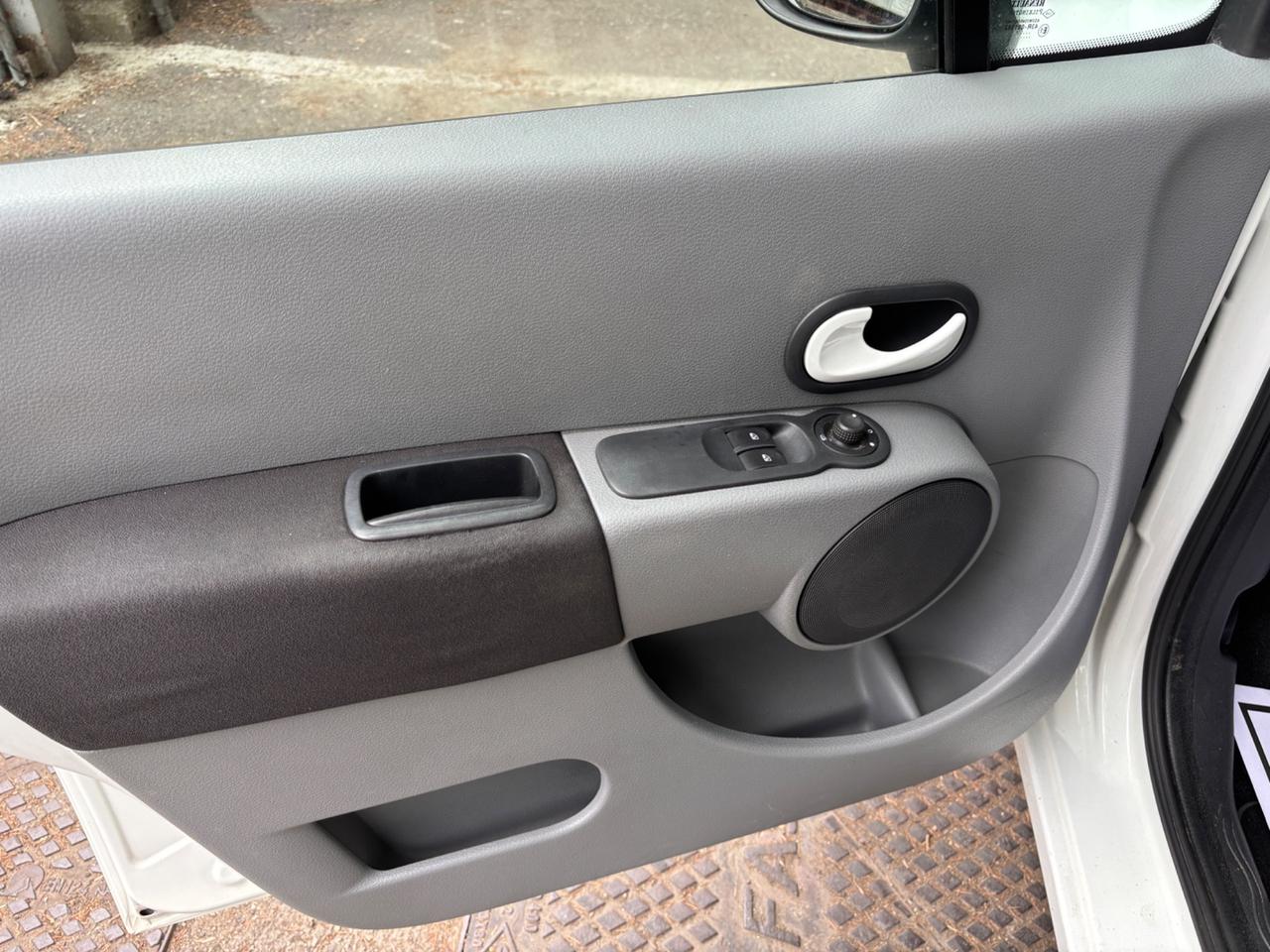 Renault Modus Grand 1.2 16V Live