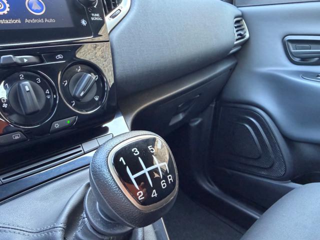 LANCIA Ypsilon GOLD+NAVI CARPLAY+SENSORI+LED