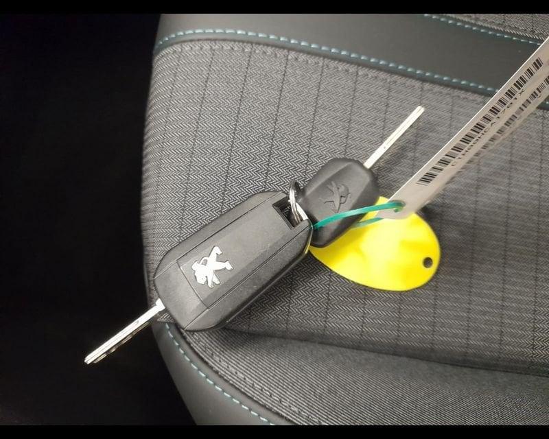 Peugeot 2008 II 2020 1.2 puretech Allure Pack s&s 100cv