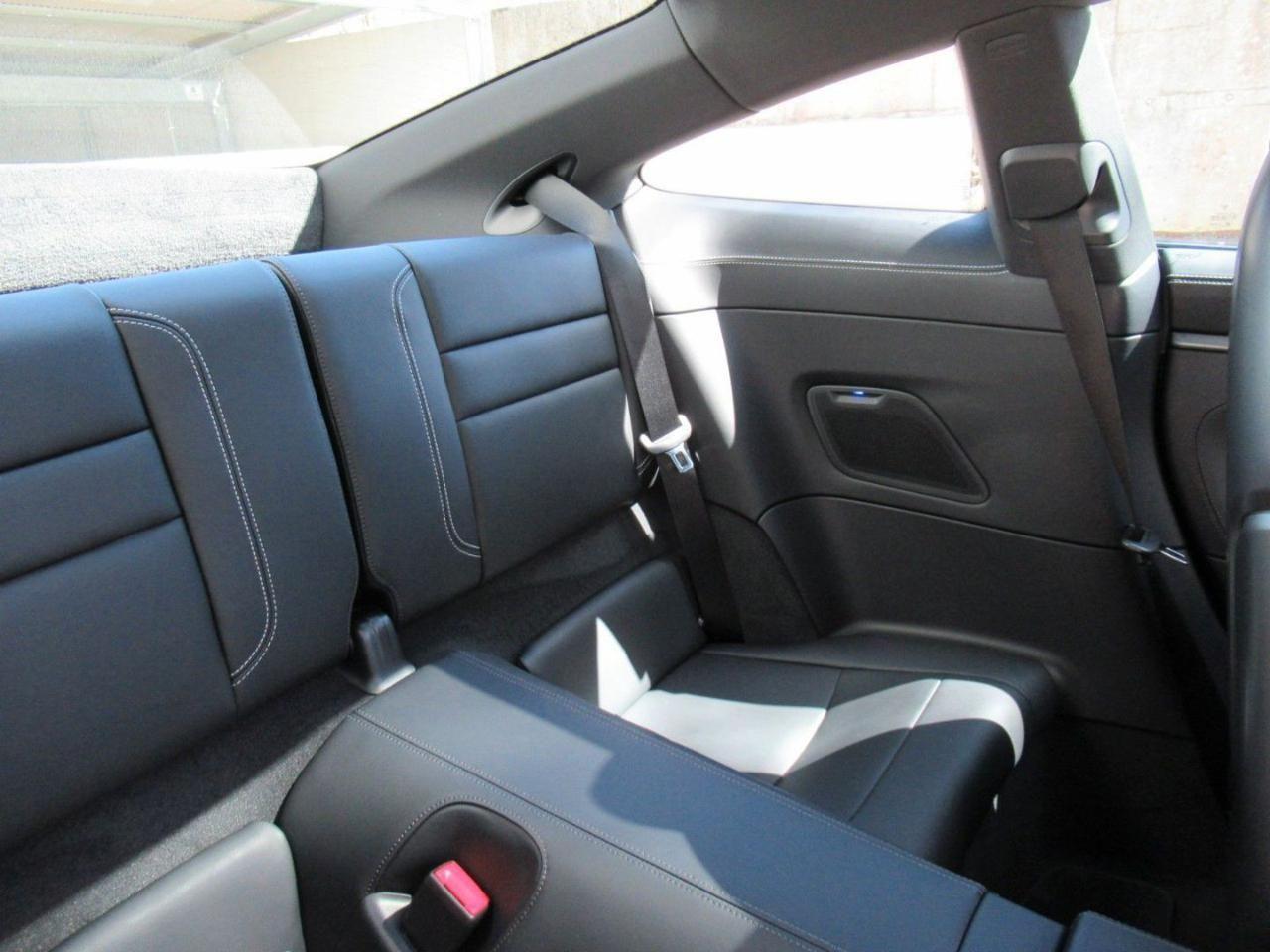 PORSCHE 992 911 Carrera