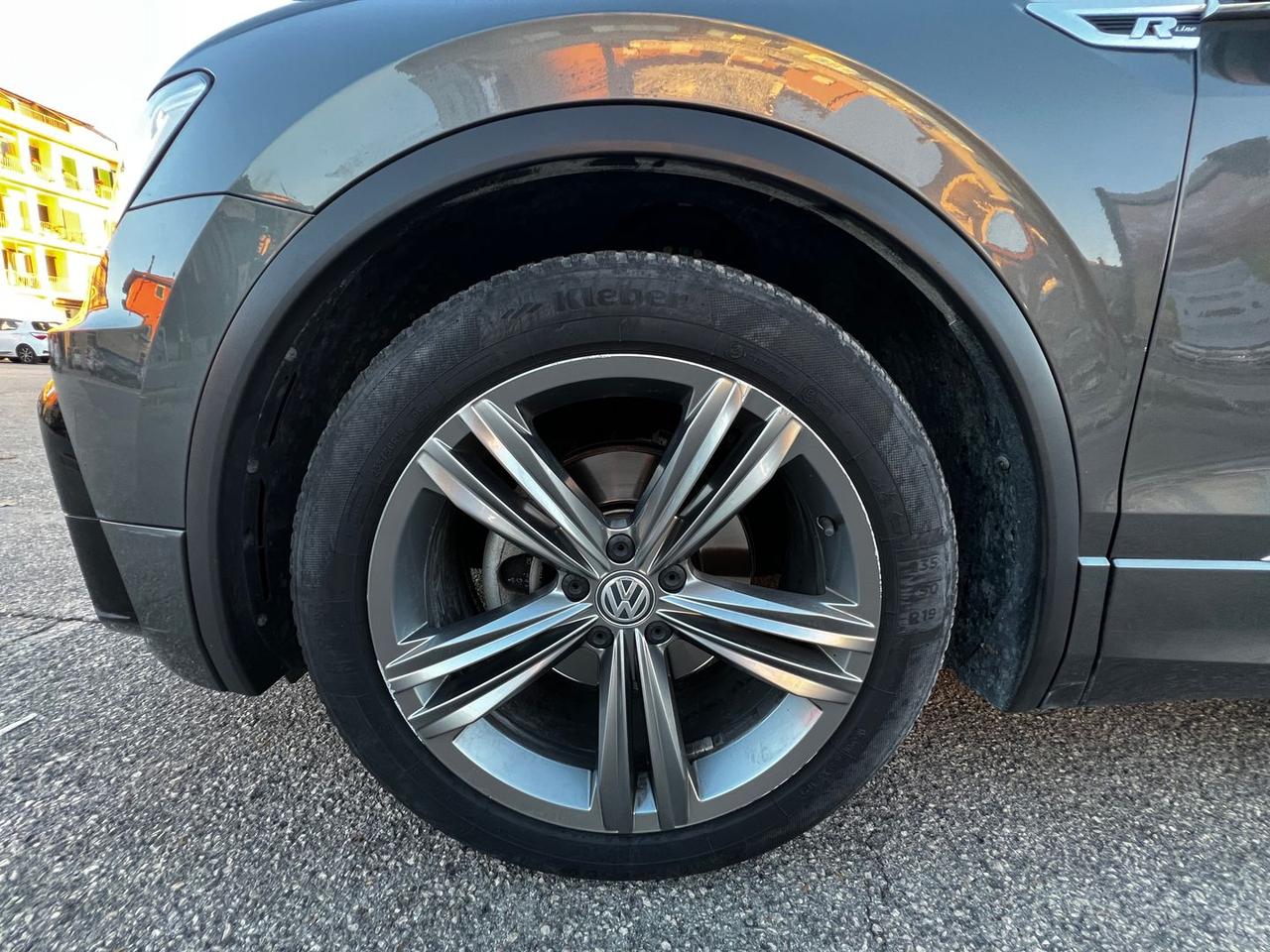 Volkswagen Tiguan Sport 1 #50918