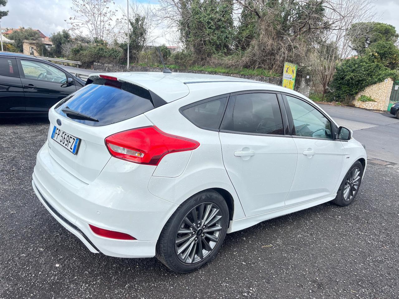 Ford Focus 1.5 TDCi 120 CV Start&Stop ST Line