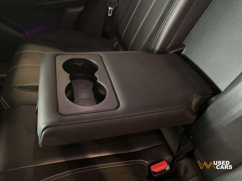Land Rover Range Rover Velar 2.0 I4 240 CV R-Dynamic SE