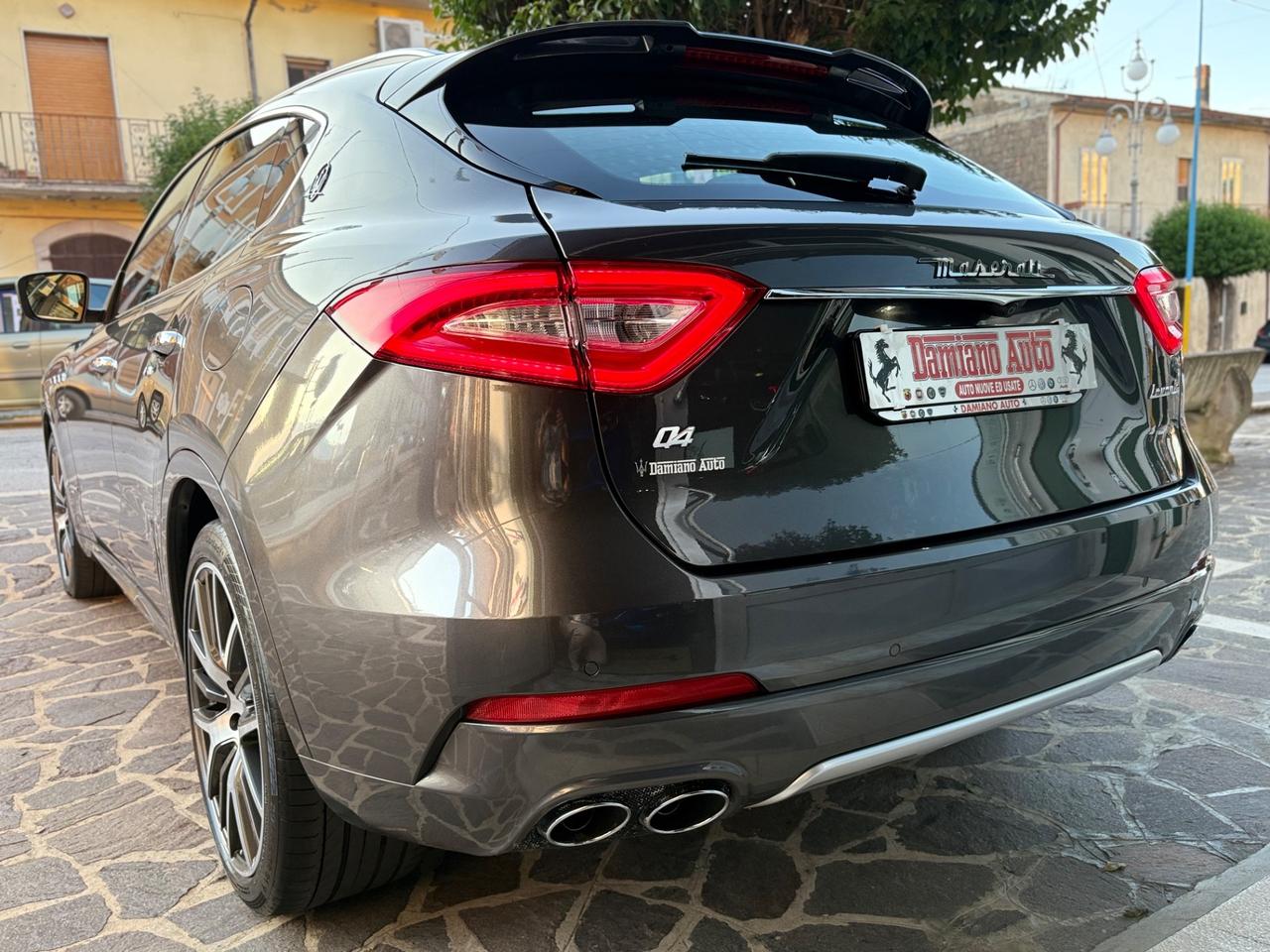 Maserati Levante 275CV Q4 Gransport GRIGIO MARATEA