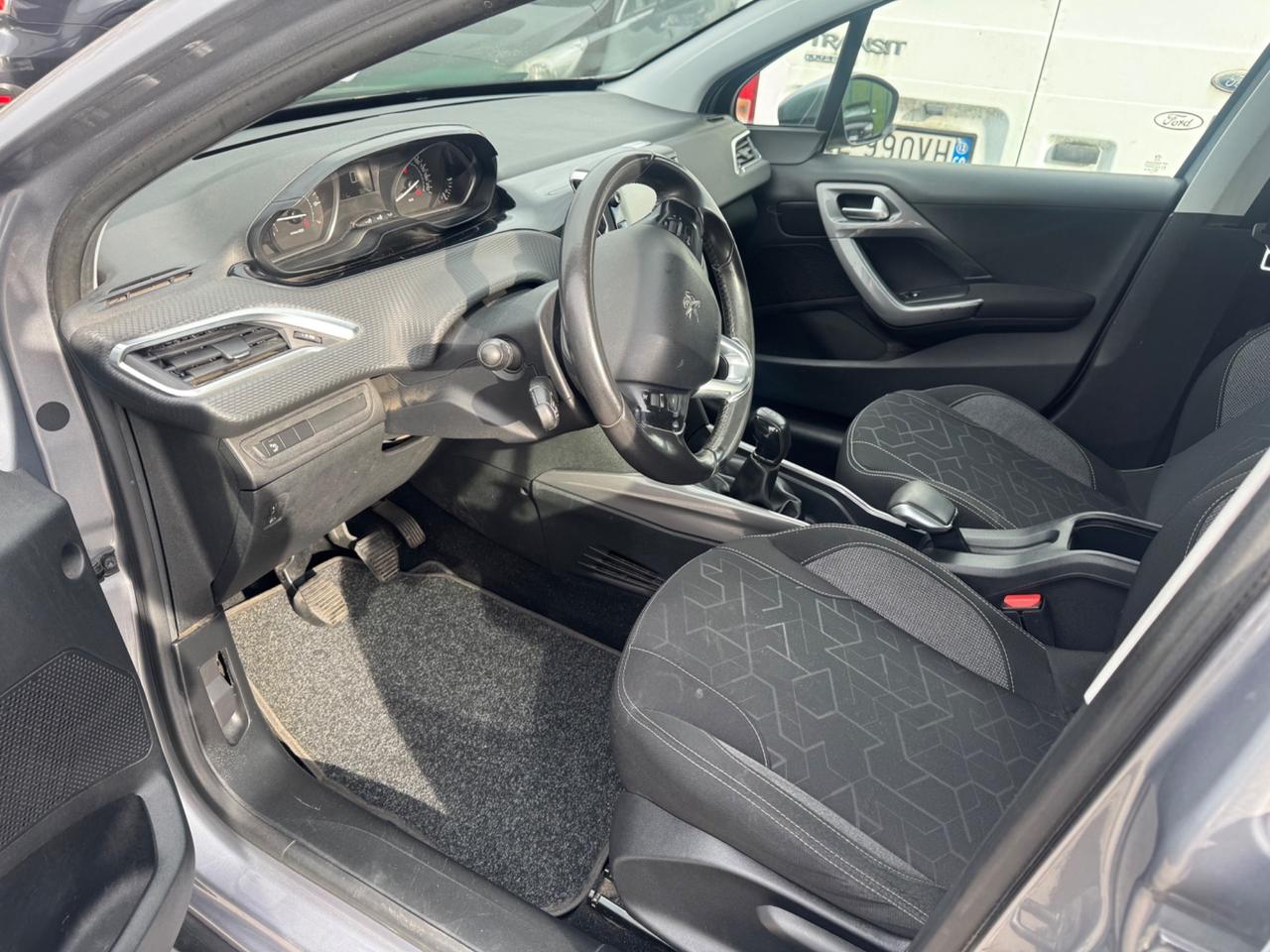 Peugeot 2008 PureTech 82 Allure