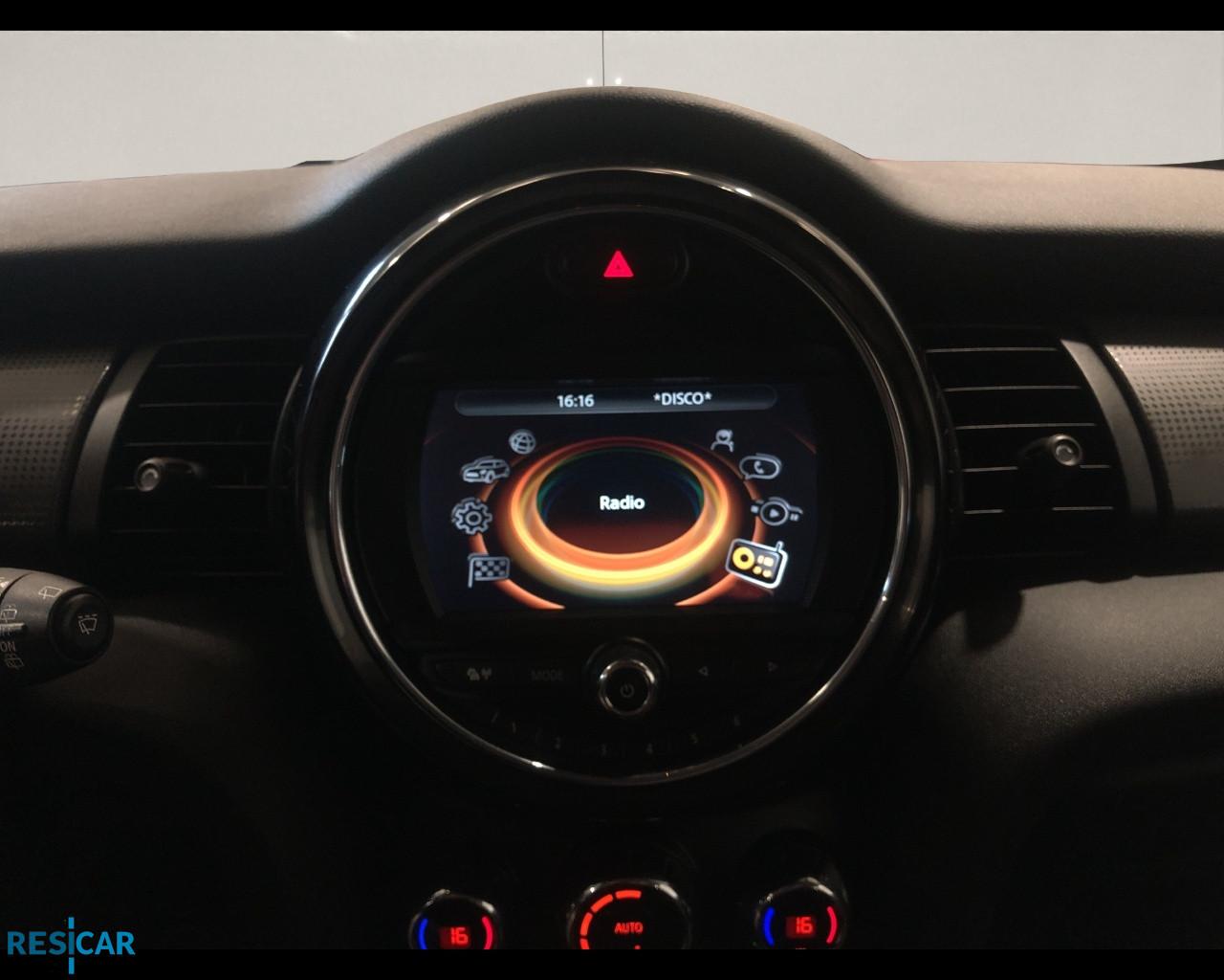MINI Mini 5p 1.5 Cooper D Business auto