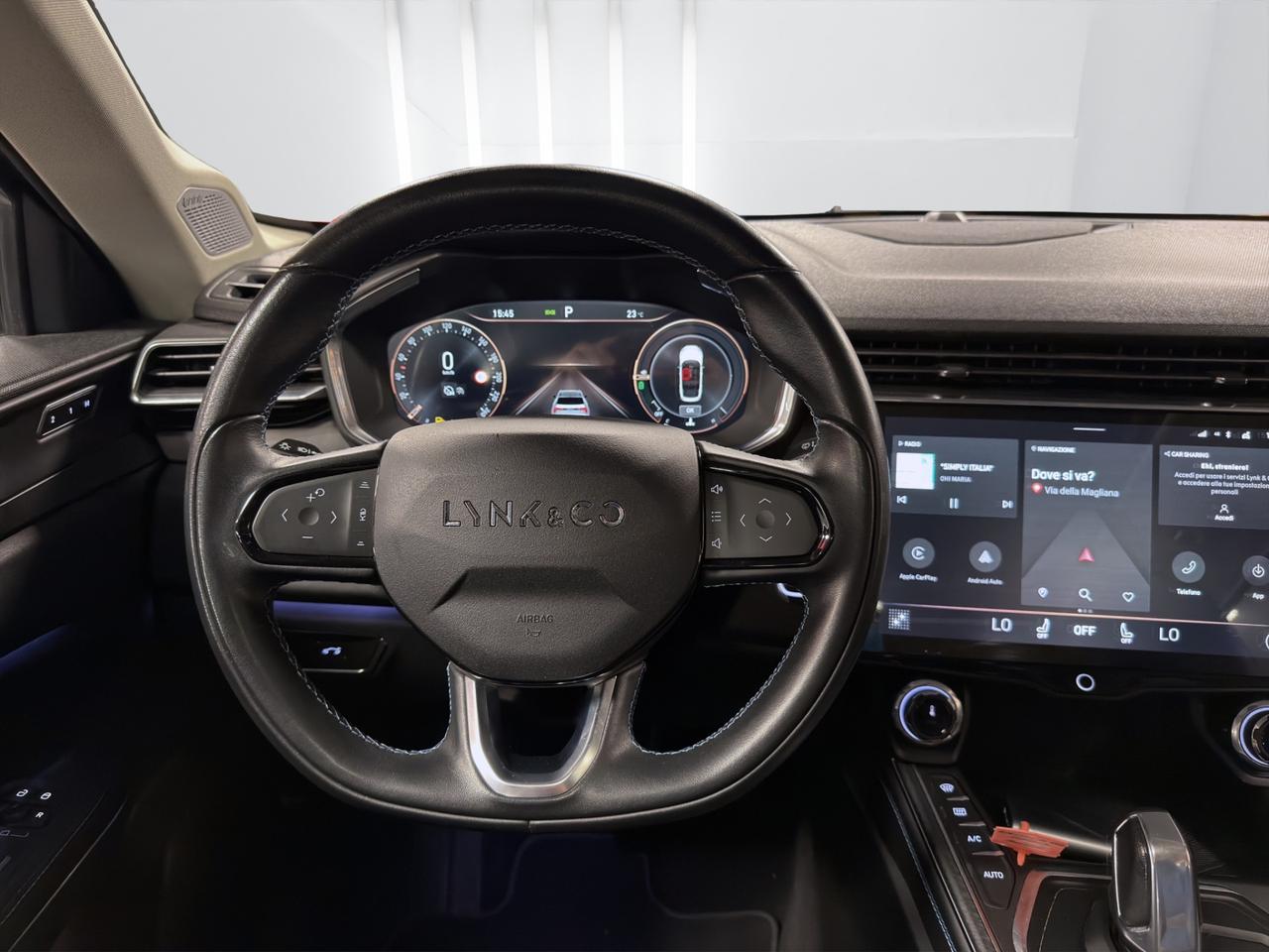 Lynk & Co 01 1.5 t hev auto