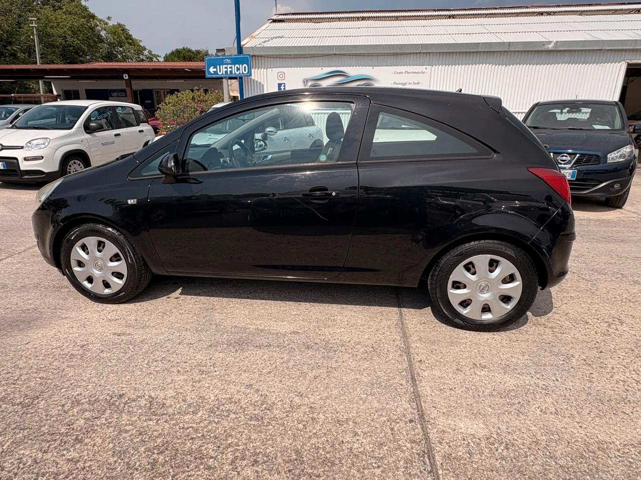 Opel Corsa 1.2 3 porte Club