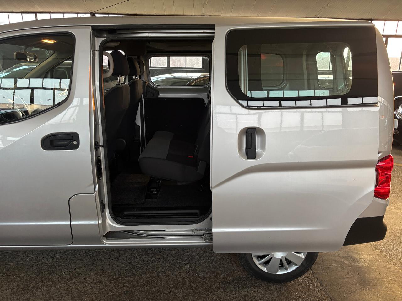 Nissan NV200 1.5 dCi 90CV Combi 2in1 (N1)