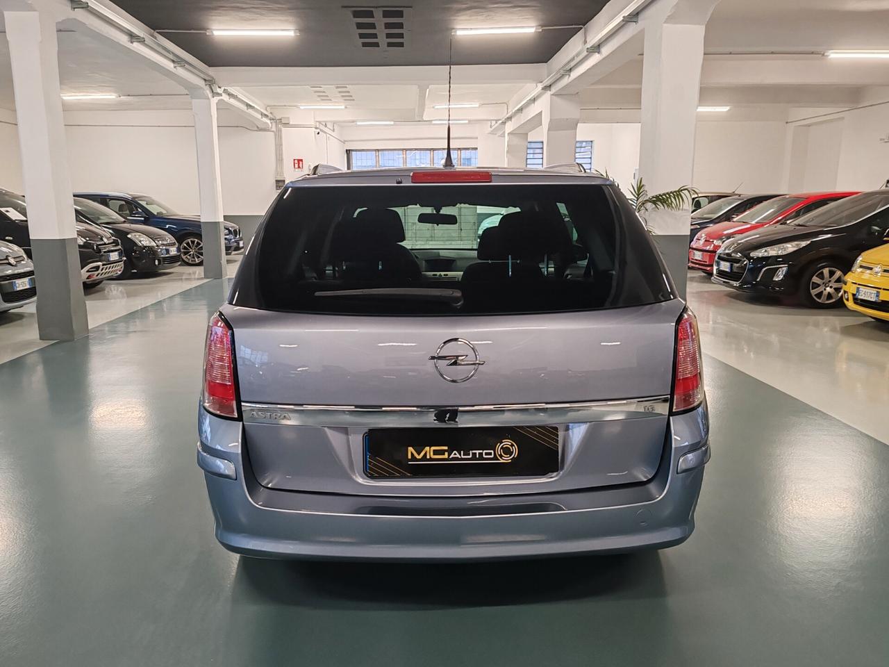 Opel Astra 1.6 16V VVT Station Wagon Club