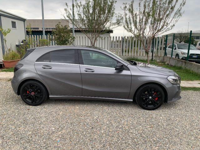 MERCEDES-BENZ A 180 Premium