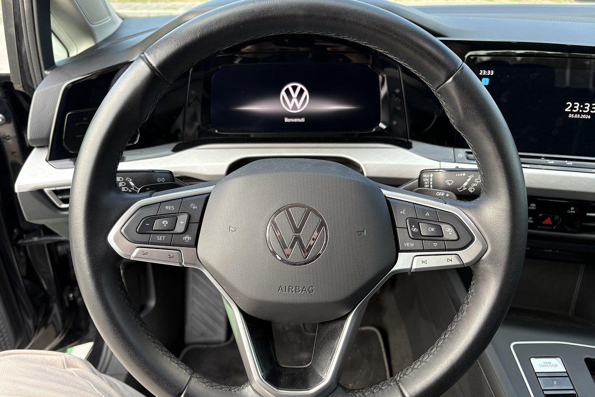 VOLKSWAGEN Golf 1.0 eTSI EVO DSG Life