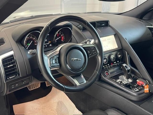 Jaguar F-Type 2.0 aut. Coupé R-Dynamic