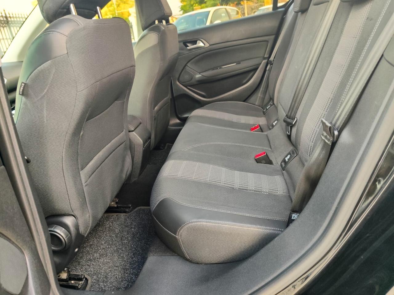PEUOGET 308 1.6 HDI 120 CV ALLURE
