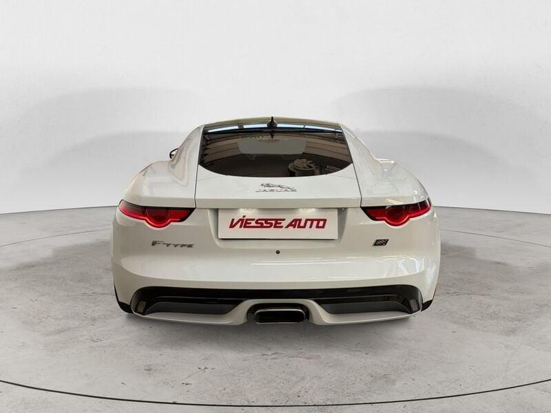 Jaguar F-Type 2.0 i4 300cv auto Chequered Flag