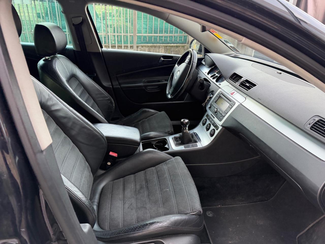 VW PASSAT 2.0TDI HIGLINE 140CV MANUALE ALCANTARA