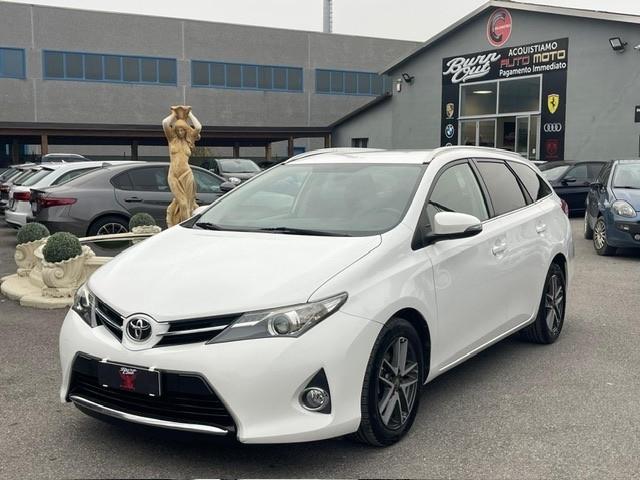 Toyota Auris Touring Sports 1.4 D-4D Lounge