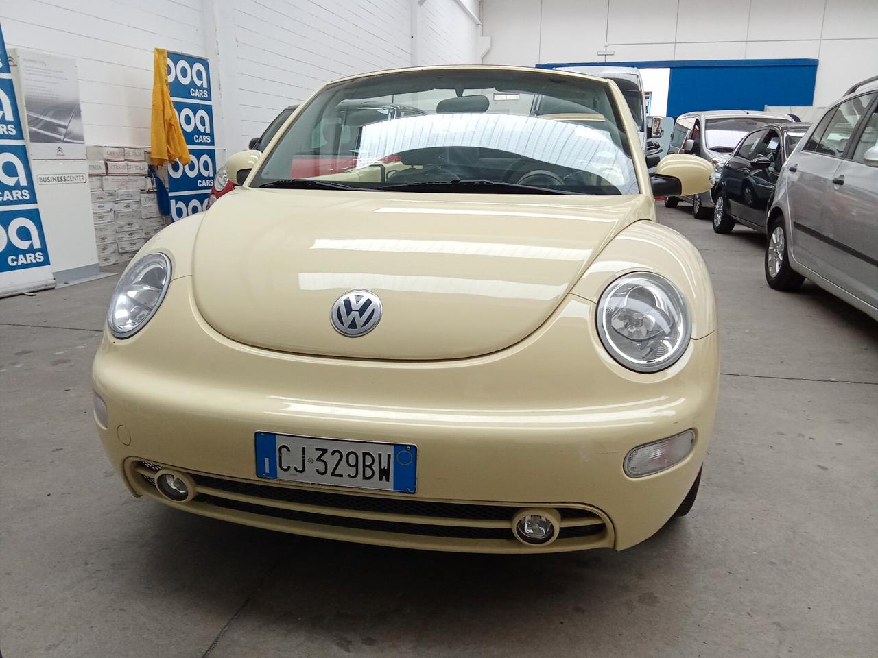 Volkswagen New Beetle 1.4 16V Cabrio