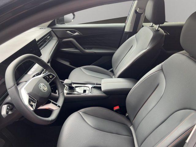 MG HS HEV Luxury