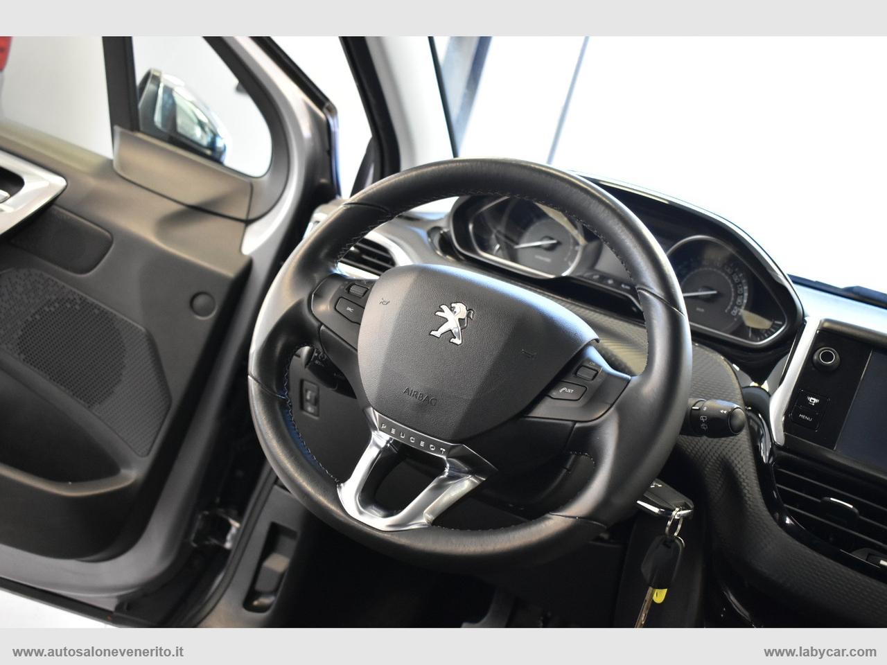 PEUGEOT 2008 1.2 VTi 82 CV Allure