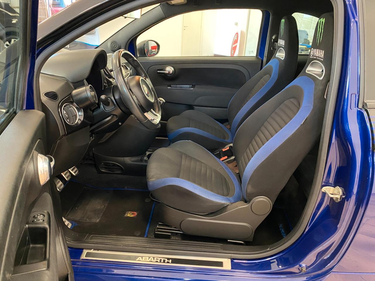 Abarth 595 1.4 Turbo T-Jet 165 CV Monster Energy Yamaha