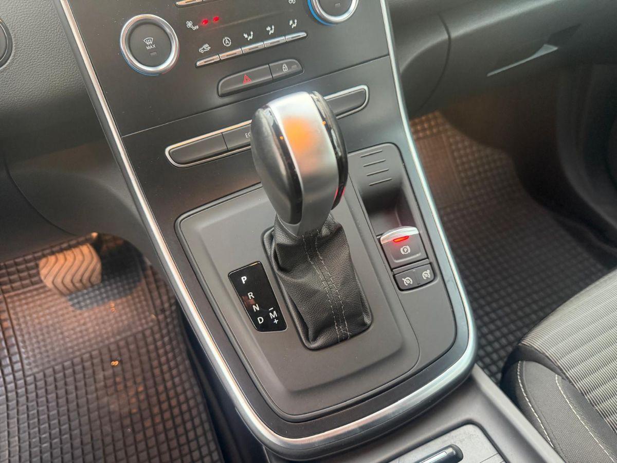 RENAULT - Scénic - TCe 140 CV EDC FAP Intens