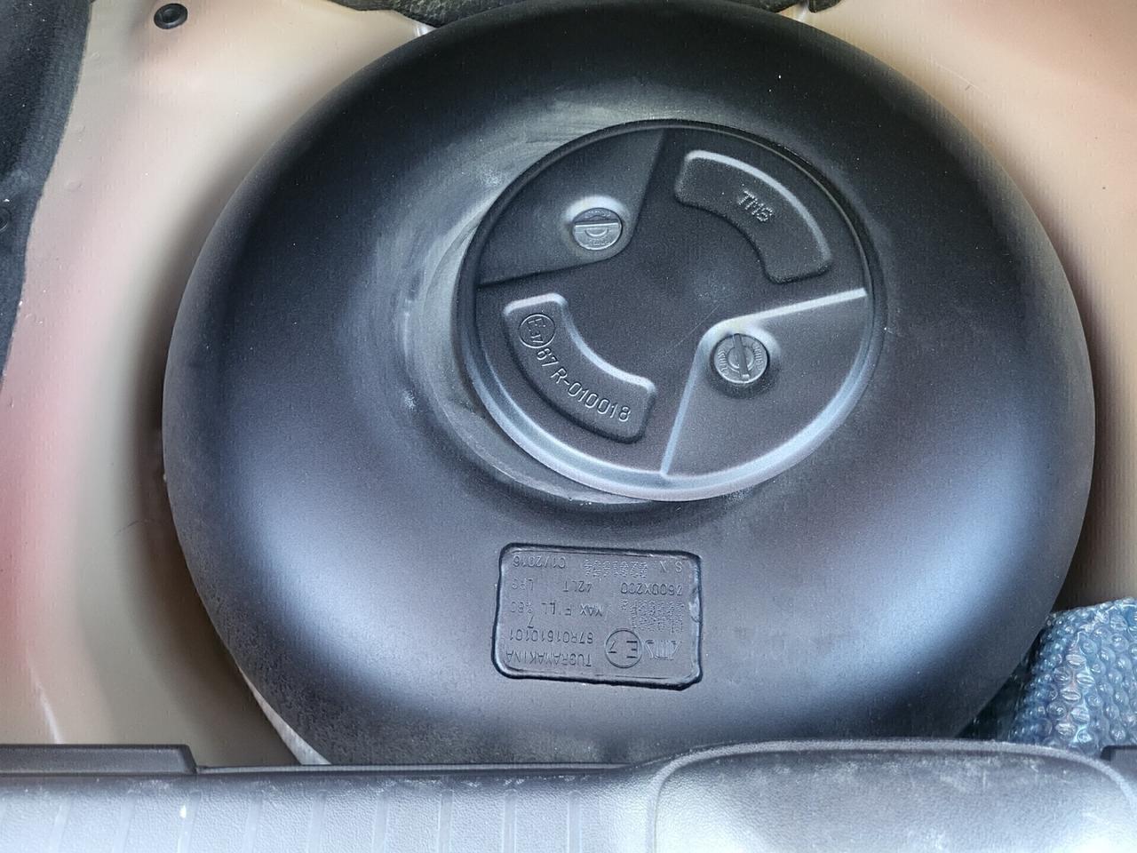 PEUGEOT 208-1,2 GPL-UNICA PROPRIET-3 REVISIONI