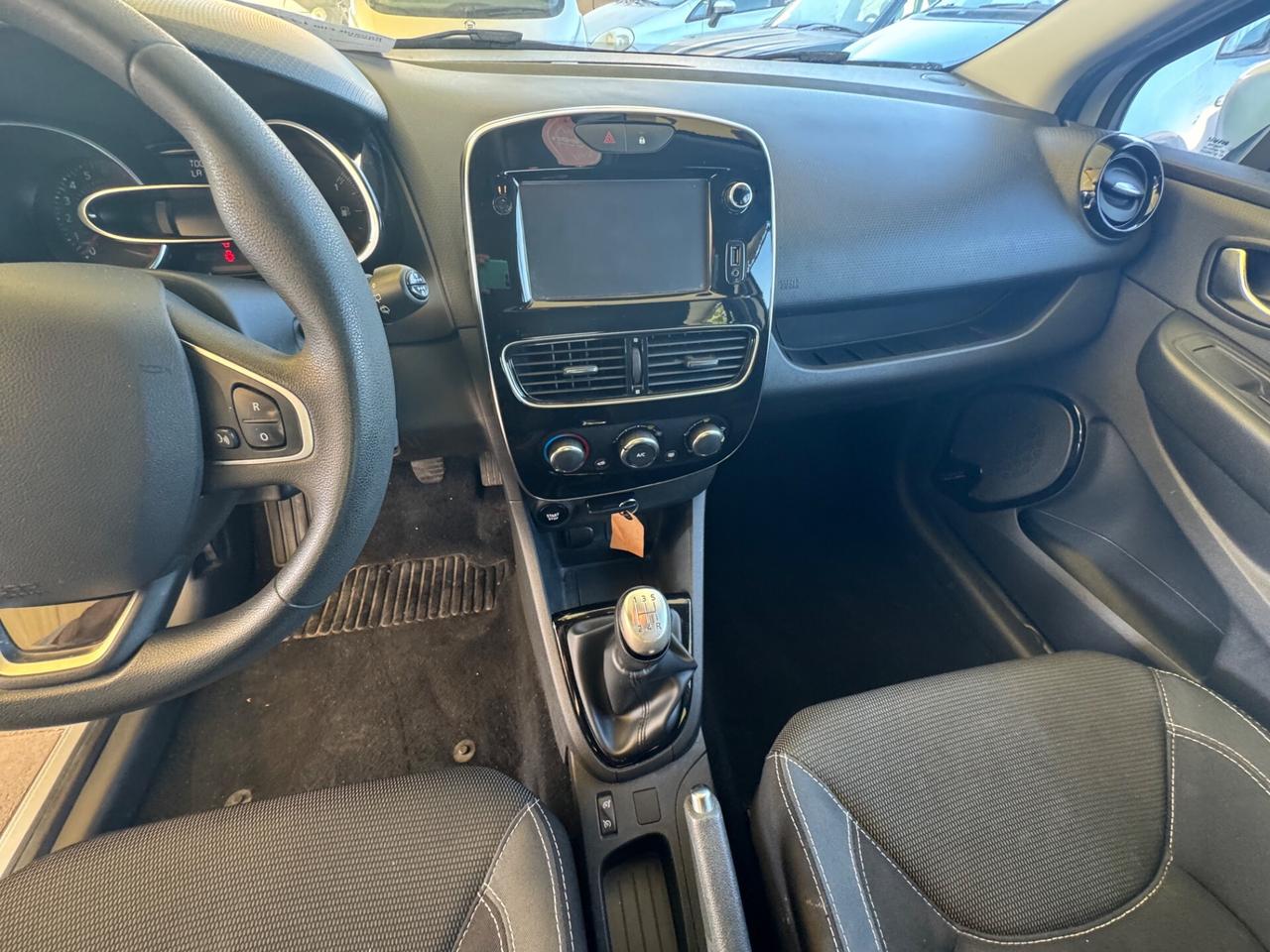 Renault Clio 1.2 75CV 5 porte Intens