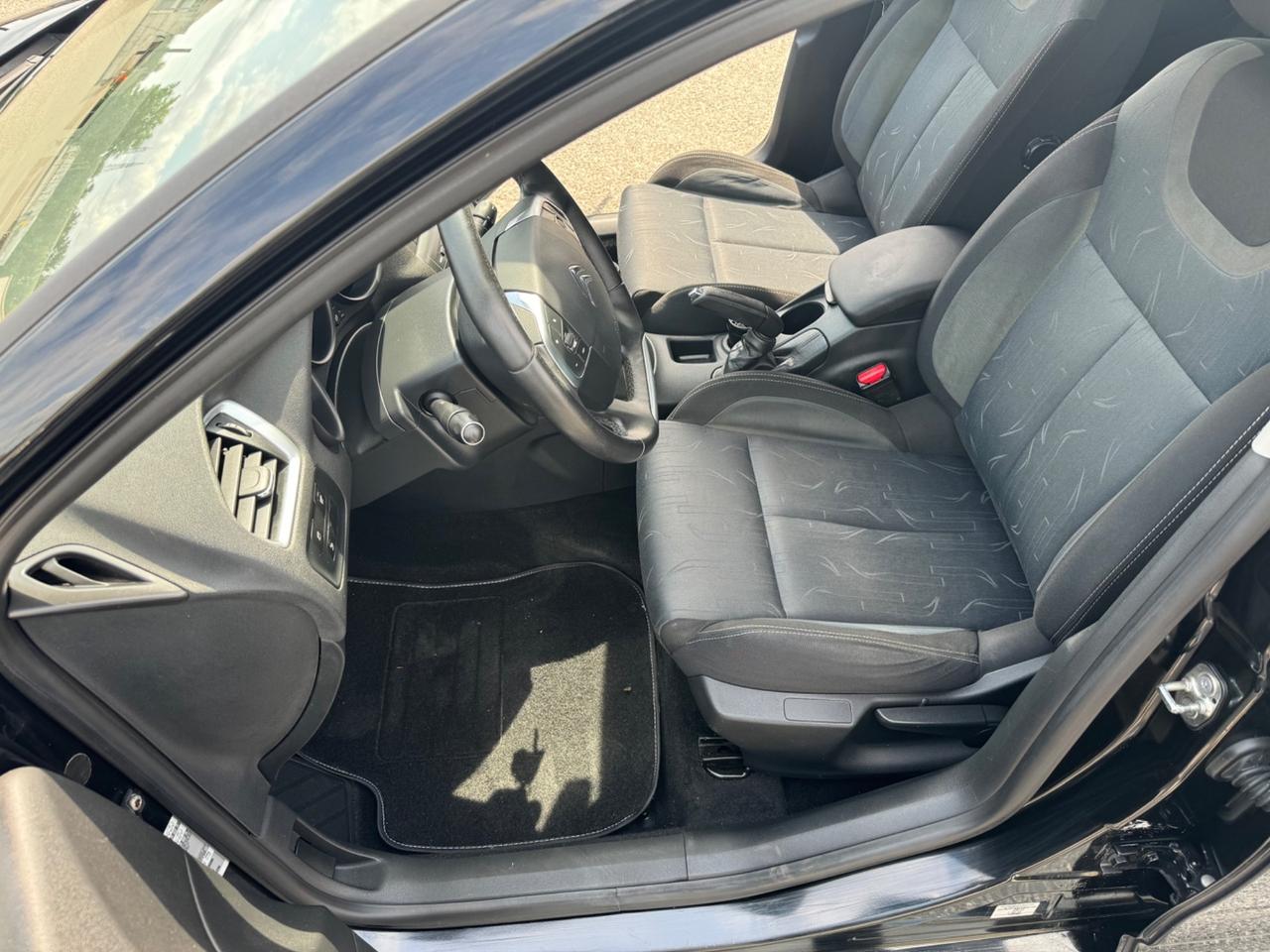 Citroen C4 1.6 VTi 120 Exclusive